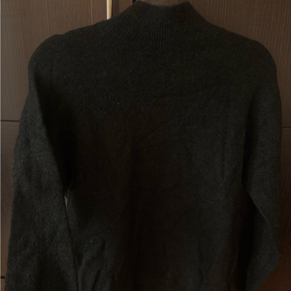 Zara Black Sweatshirt